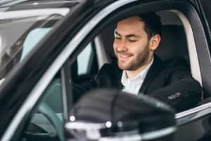 Professionnel en voiture location moyenne durée