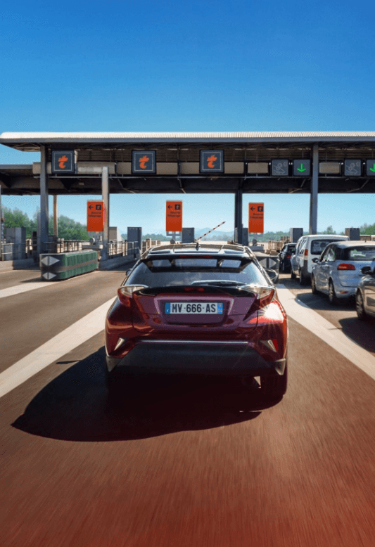 voiture-rouge-peage